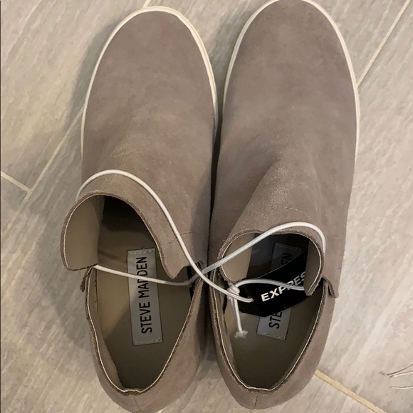 Steve Madden booties - Picture 2 of 9